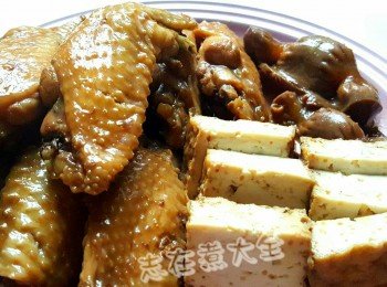 滷滷雞翼雞腎豆腐（附滷水汁做法）（Staub18）