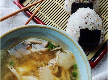 三文魚味噌湯