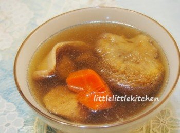 猴頭菇紅蘿蔔螺片湯