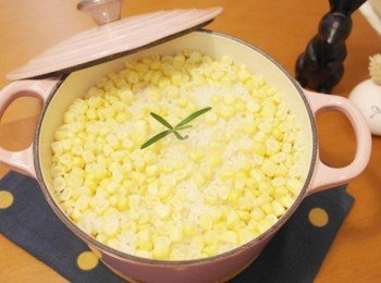 「玉米炊飯」味道鮮甜、口感特別 ♡