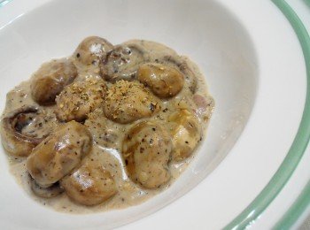 在家煮「小意大利」風味──牛油炒蘑菇