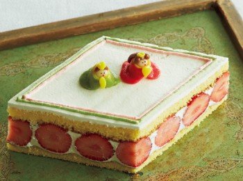 東販小食堂：女兒節的草莓鮮奶油蛋糕