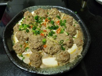牛肉丸蒸豆腐