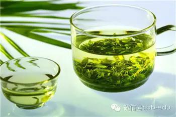 孩子夏天長痱子紅疹？ 試試日本媽媽讓人驚嘆的綠茶鹽水法！