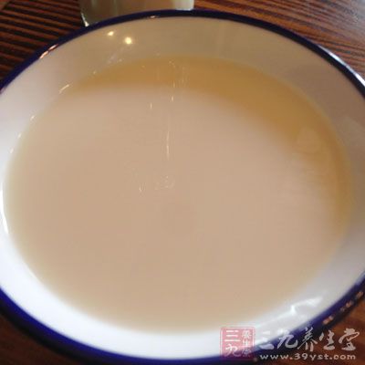 豆類食物加熱至100℃以上，可以有效破壞其中的毒素