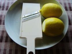 自制檸檬蜜：排毒減肥，效果比檸檬水好十倍！