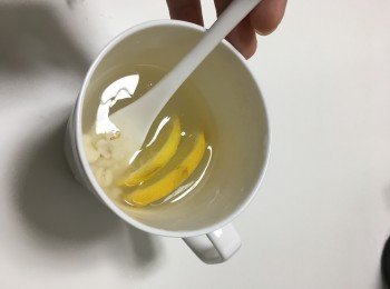 排毒美顏 檸檬薏米水