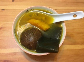 南瓜海帶眉豆冬菇素湯