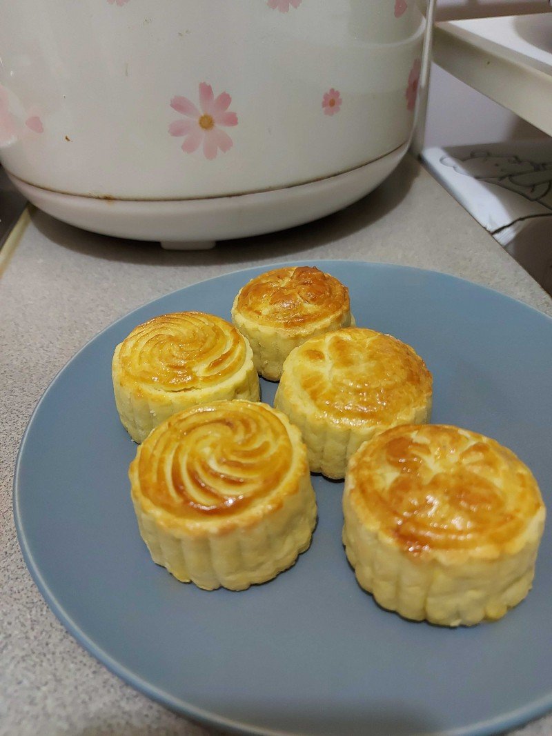 酥皮奶黃月餅