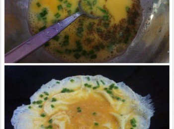 將材料A混合，剩下少許蔥粒待用。
取出鍋加入1匙食油，把混合好的蛋汁下鍋前後煎至金黃色半熟，對折一本盛起待用。