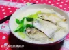 白鯧魚蒜苗香米粉湯