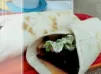 紅菜頭煙三文魚卷配酸忌廉薄片