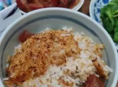 香脆飯焦臘味煲仔飯