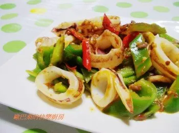 豆辦醬青椒炒小卷