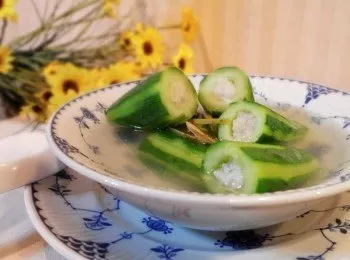 香茅脆瓜鱈魚湯