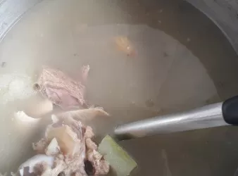 草菇豬脷煲冬瓜