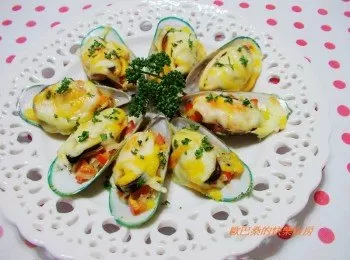 【海鮮年菜】~孔雀開屏之焗烤淡菜