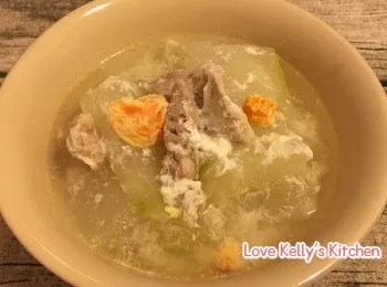 冬瓜咸蛋瘦肉湯