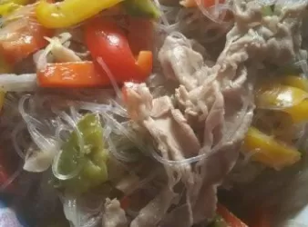 肥牛三色椒粉絲鍋