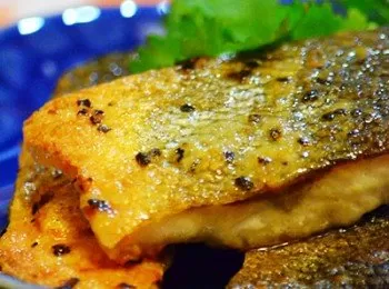煎鱸魚