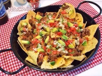 貝兒實驗室。辣肉醬起司玉米脆片 Nachos!