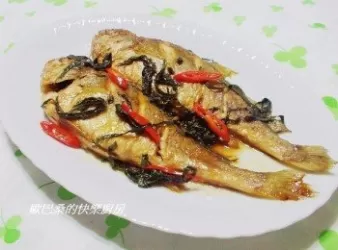 【紫蘇燒黃魚】