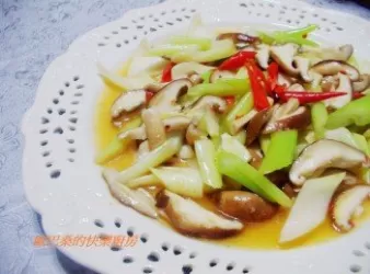 西洋芹炒鮮菇