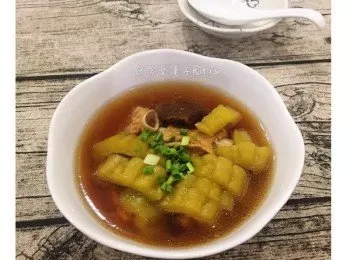 蔭瓜苦瓜排骨湯