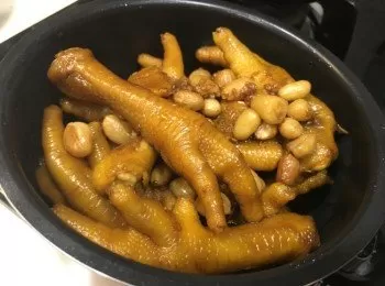 🥜花生🐔雞腳👣