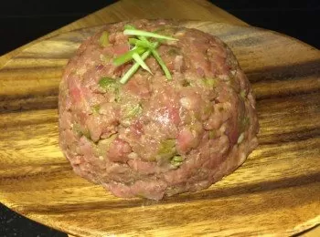 韃靼牛肉(Steak Tartare)