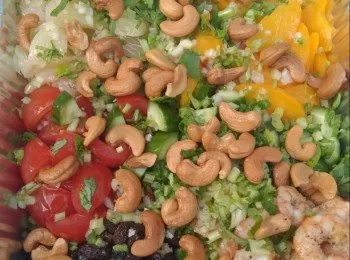 泰式柚子蜜桃大蝦沙律