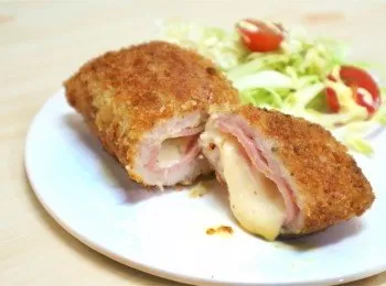 藍帶芝心豬扒 Cordon Bleu Pork Chops