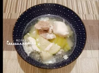 節瓜咸蛋肉片湯
