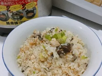 蒜香野菌雞粒炊飯【Thermos真空煲】