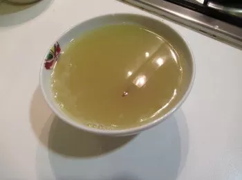 芹菜味碎米粥