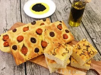 佛卡夏香草麵包(Focaccia)