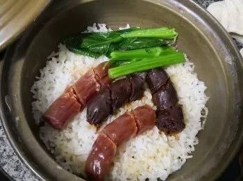 臘味煲仔飯