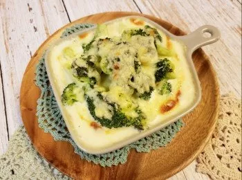 芝士焗西蘭花 Baked Broccoli with Cheese