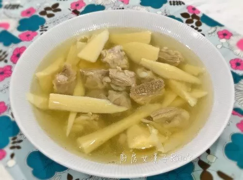 竹筍排骨湯