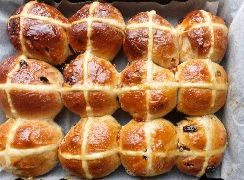 復活節十字包 Hot Cross Bun