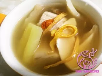 合掌瓜日月魚螺片煲瘦肉 【清肝明目、益心血管】