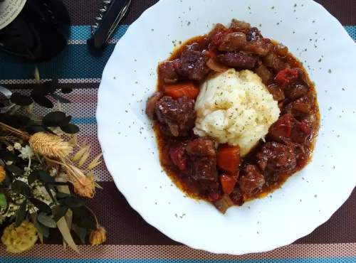 【牛肉料理】紅酒燉牛肉