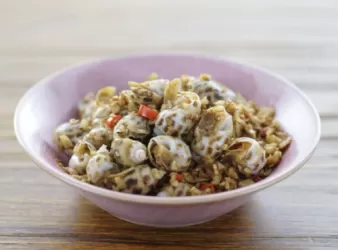 沙薑炒花螺Stir fried Babylon Shell with Sand Ginger