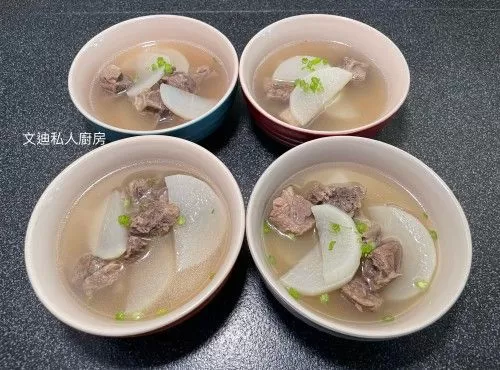 蘿蔔牛肋腩湯