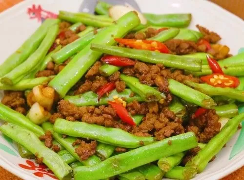 肉鬆炒四季豆 Stir fry string bean with minced pork