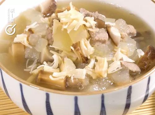 冬菇瑤柱瓜粒湯 Mushroom, Scallop and Winter Melon Soup