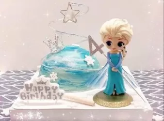 士多啤梨忌廉夾餡海綿扑扑蛋糕