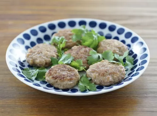 蓮藕蝦米煎肉餅 Pan Fried Minced Pork Patty with Lotus Root and Dried Shrimps