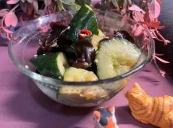涼拌青瓜雲耳（可素食）