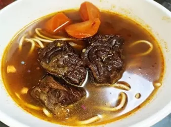 台灣牛肉麵 (壓力煲版)